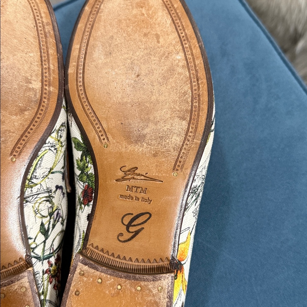 Gucci Floral Print Men's Oxfords with Gold Detail - Picture 6 of 6